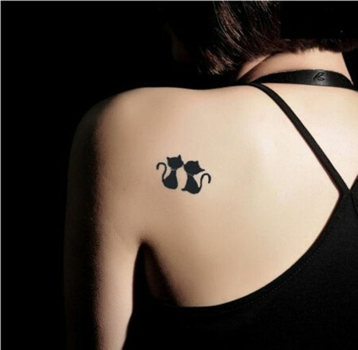 Tatuiruotė-Moto-du-juoda-cat