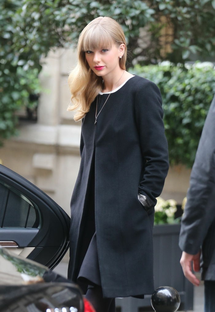 Taylor Swift Coat elegant model