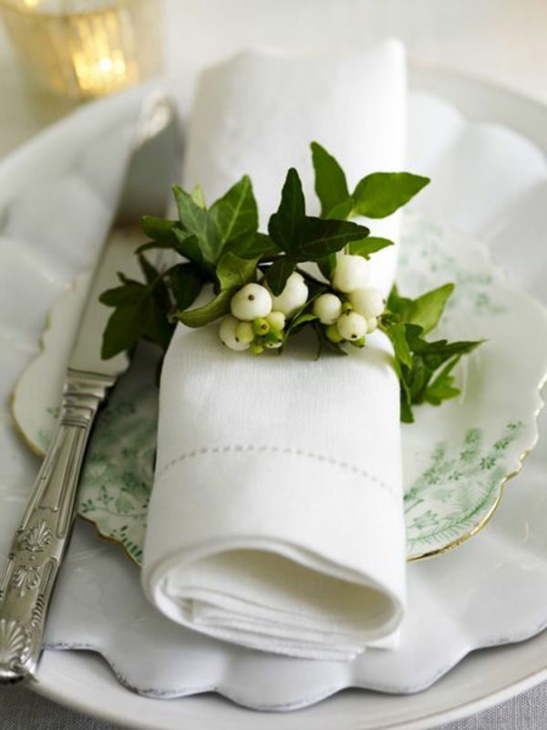 Tabella decorazione-in-verde-e-bianco-color-tovagliolo