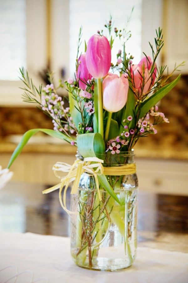 Bord dekorasjon med tulipaner-in-rosa