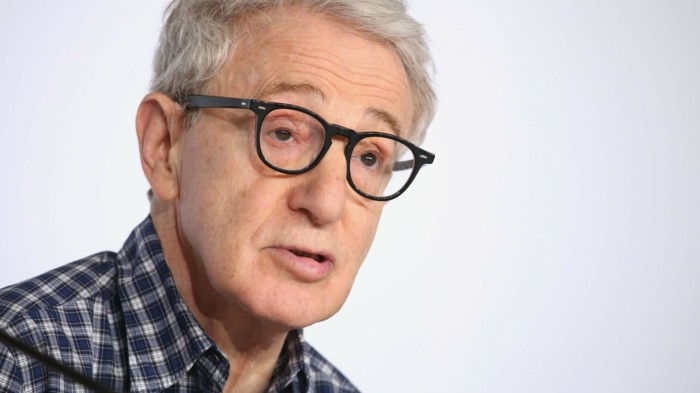 Kilus klausimams apie jo pagrindinius trūkumus, režisierius Woody Allenas sako: 