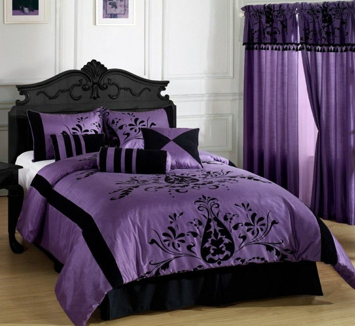 Room dekorere lilla gardiner og sengetøy
