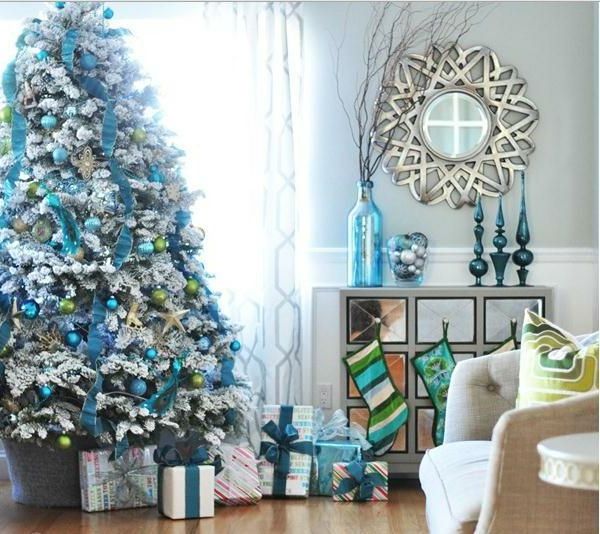 Sedanje Christmas Tree Slike Blue Ideje