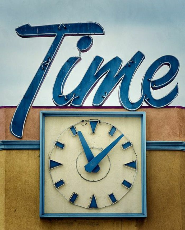 ceasuri de perete vechi ceas de perete albastru de epocă retro