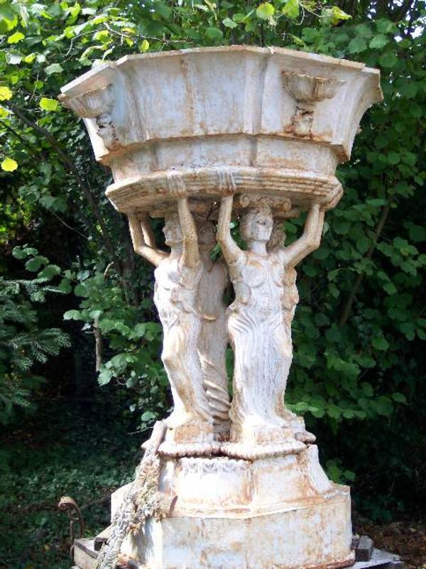 antikk-Gartendeko vase Statue