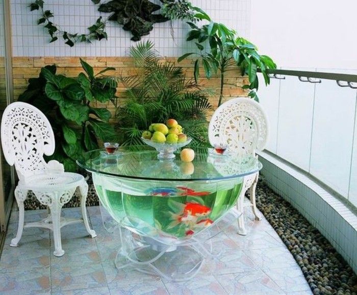 akvarium bords guldfisk-balkong-terrass-mosaik-frukt-antik stol-anläggning