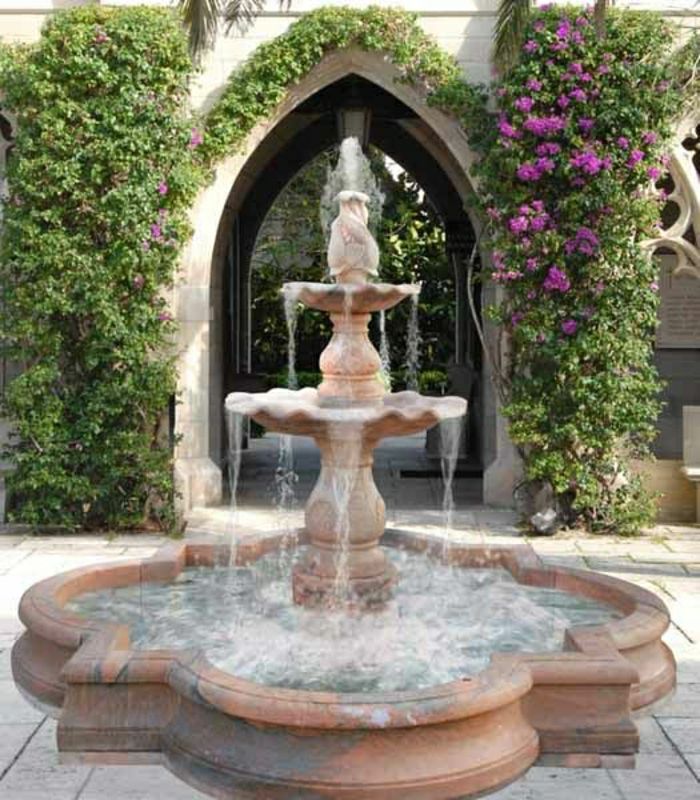 aristokratų Sodas fontanas šliaužti gėlės