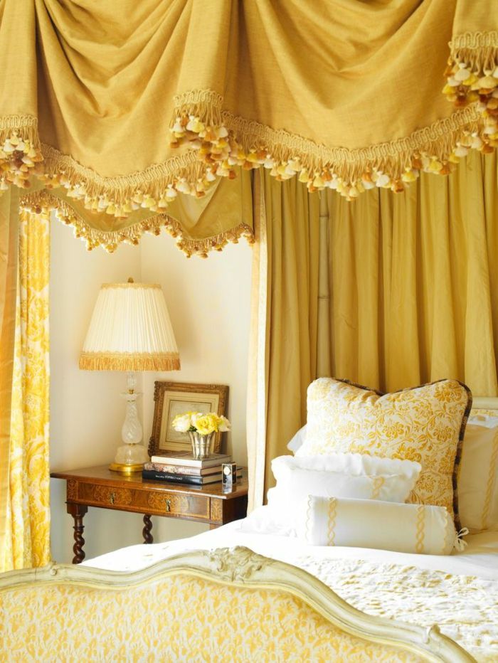 Aristokratisk sovrum inredning vackra gardiner Idéer