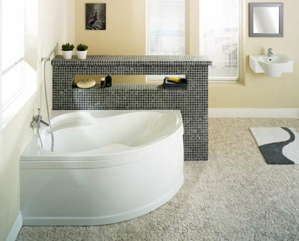 süper serin bir banyoda çekici tasarlanmış köşe banyosu