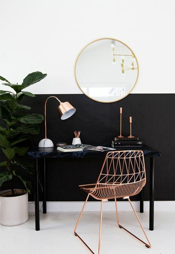 buero įsteigimo idėjos-žalia-augalų kėdė juoda-stalas ištisus-veidrodis-knygos-stalo lempa