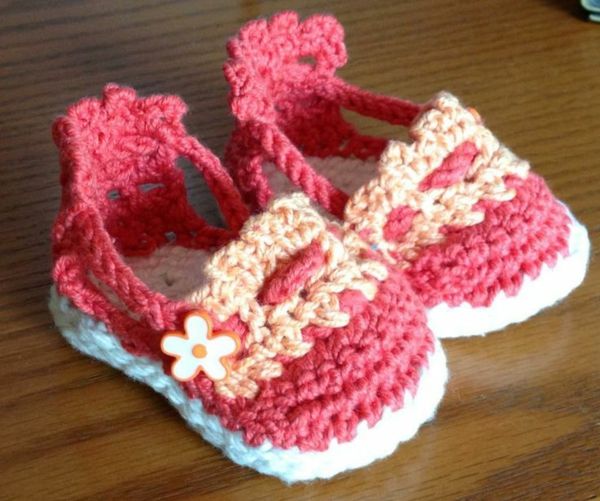 baby skor-med-blommor-virka-vackra-idéer-virka-for-baby-virka-stor-design-virkade instruktioner