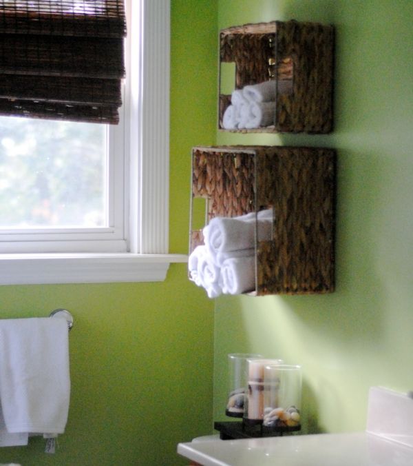 kopalnica-zelena-barva-original-police-za bele brisače