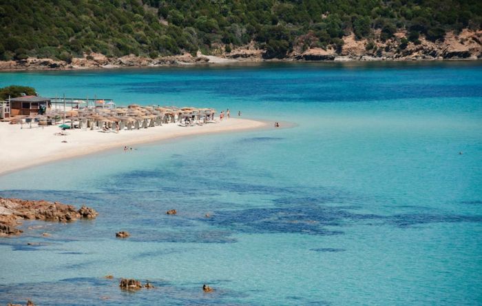 Baia-di-chia - plaże Sardynii - fajne zdjęcia - piękne plaże Piękne plaże w Europie