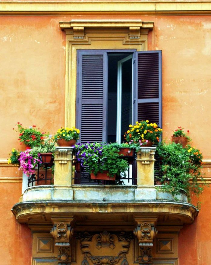 balkong-blomster-italiensk design