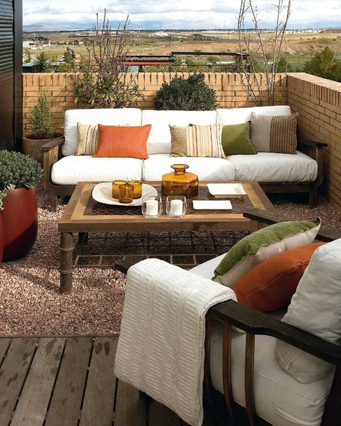 varanda-decoration-branco-sofa-with-lance