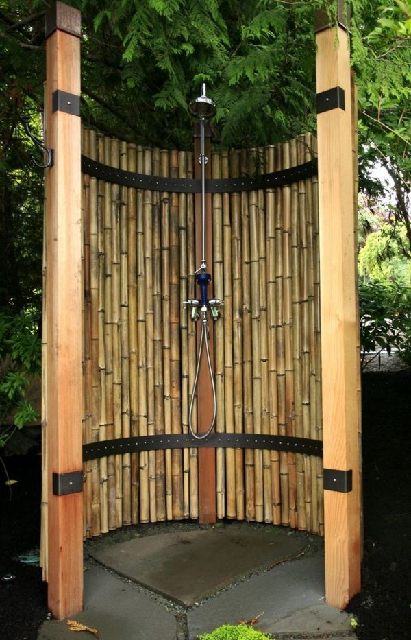 bambu-Fäktning-in-garden-shower