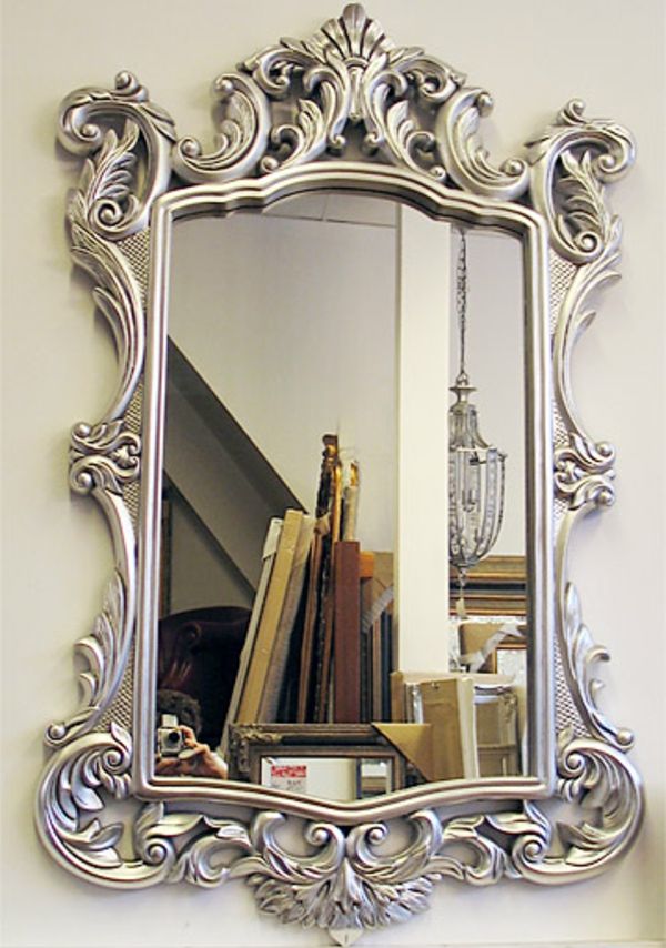 baroko veidrodis su sidabriniu rėmeliu, elegantiškas labai aristokratiškas modelis