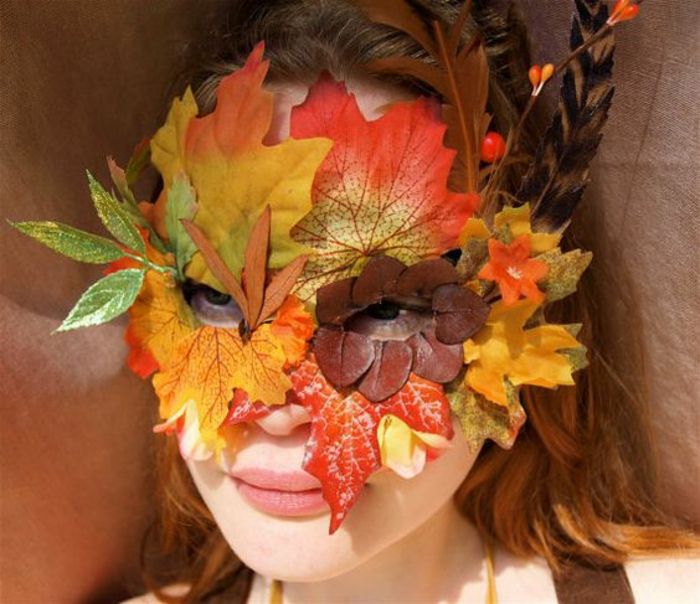 dziewczyna, maska ​​liści drzewa, pióro, włosy, owłosione, brązowe oczy