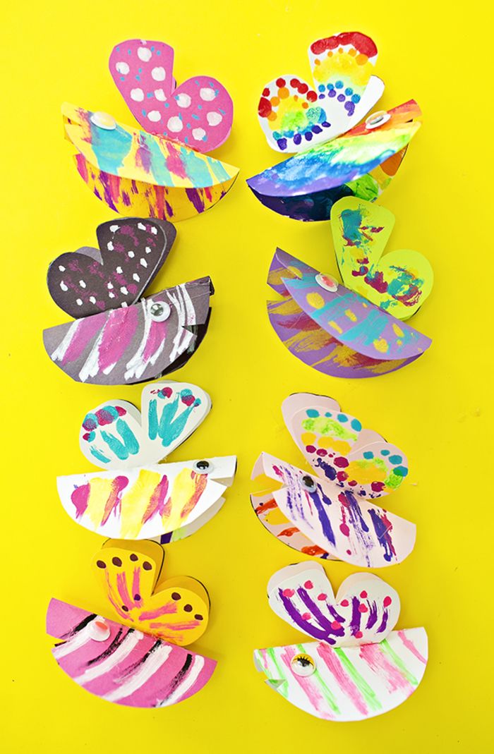 Vystrihnúť motýle z papiera a maľovať farebné, DIY nápad pre batoľatá