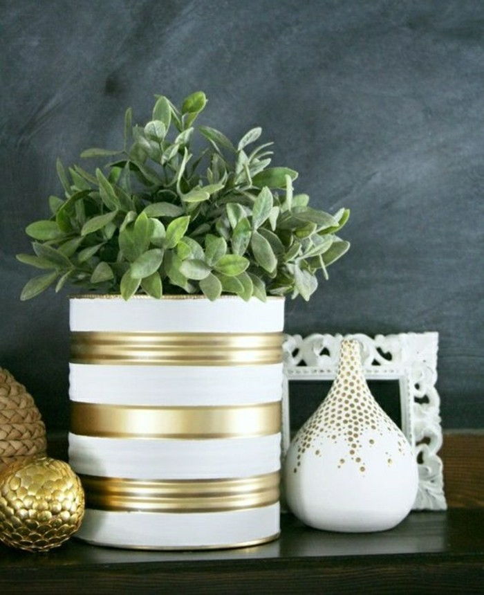 Tinker-med-konservburkar-blomkruka-in-vit-och-guld blomma-vase bildram Dekorationer