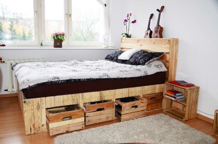 bed-build-van-euro-pallets-een-grote-bedden-even-pas