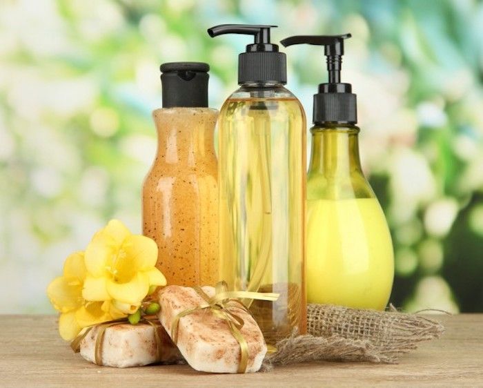 biologische cosmetica, zelfgemaakte zeep en douchegels, cosmetica gemaakt van natuurlijke producten