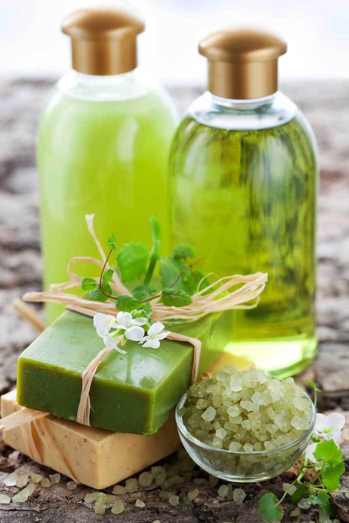 biologische cosmetica met groene thee, zelfgemaakte geschenken voor vrouwen