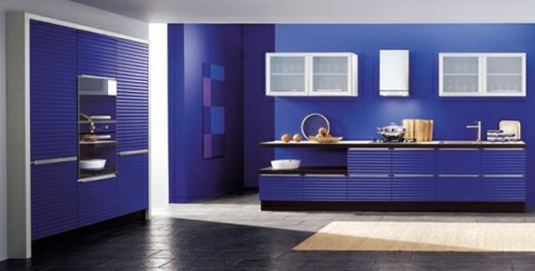 bucătărie modernă modernă, în culoarea albastră