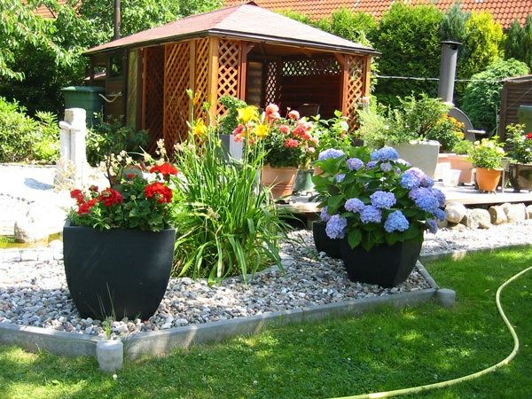 blumenkuebel-bahçe tasarım fikirleri-Gartengestaltung-örnekleri-bahçe tasarım fikirleri