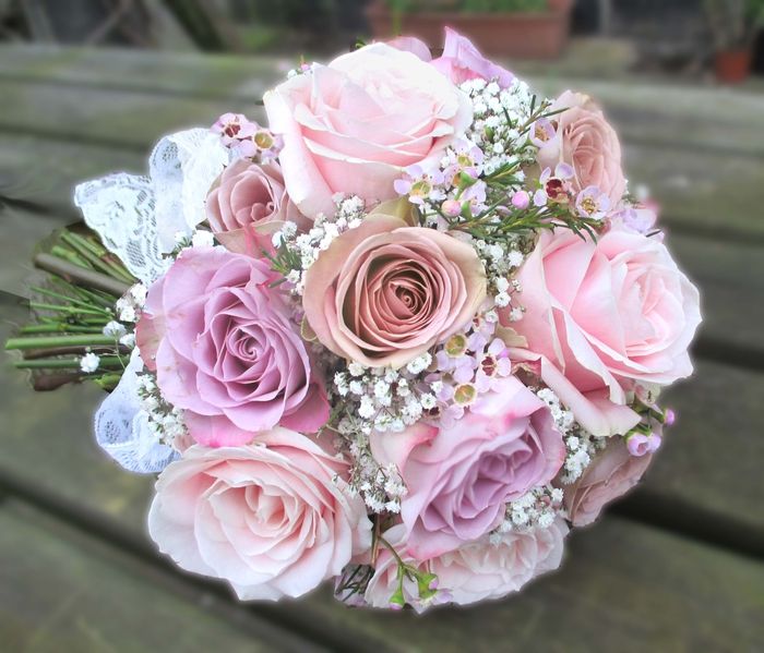 roze rozen en kleine witte bloemen vintage bruids boeket voor vintage bruiloft
