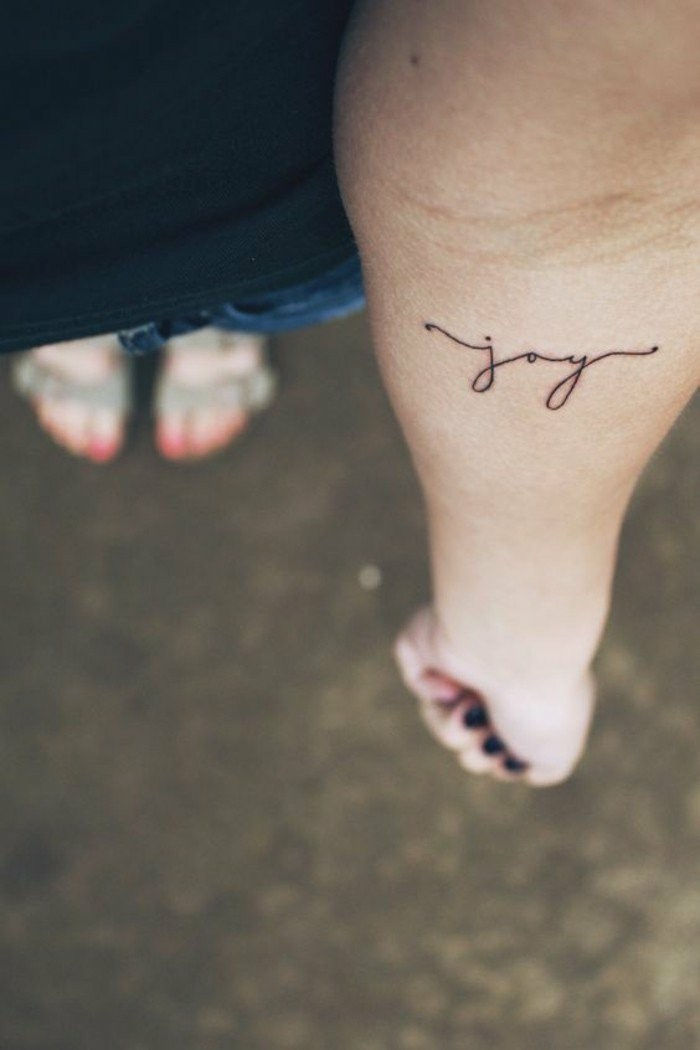 cool tatuiruotės-su-reiškia džiaugsmą