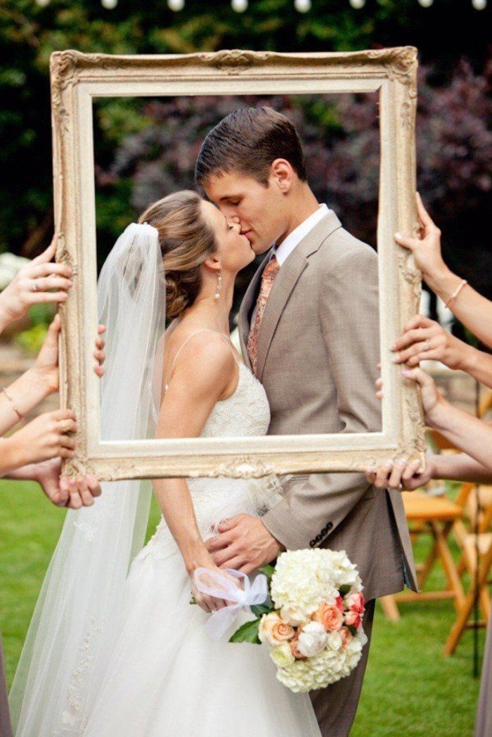kul poročna fotografija Ljubezen v okvirju