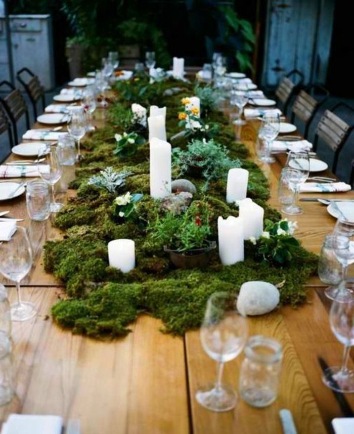 Zdobenie nápady-spring-mach biela sviečka-on-table-of-drevo