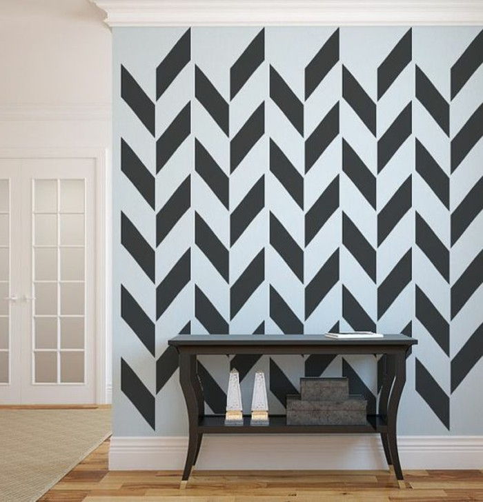 kalın şerit boya-beyaz-siyah-duvar tasarım koridor ahşap masa ahşap zemin ve beyaz kapılı-with-cam