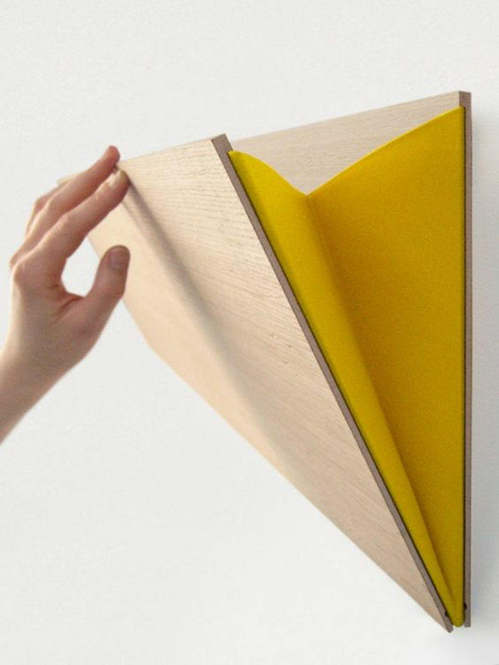 DIY stenska polica-od-les-in-rumeno snov roko-wanddeko-ideja-stena oblikovanje