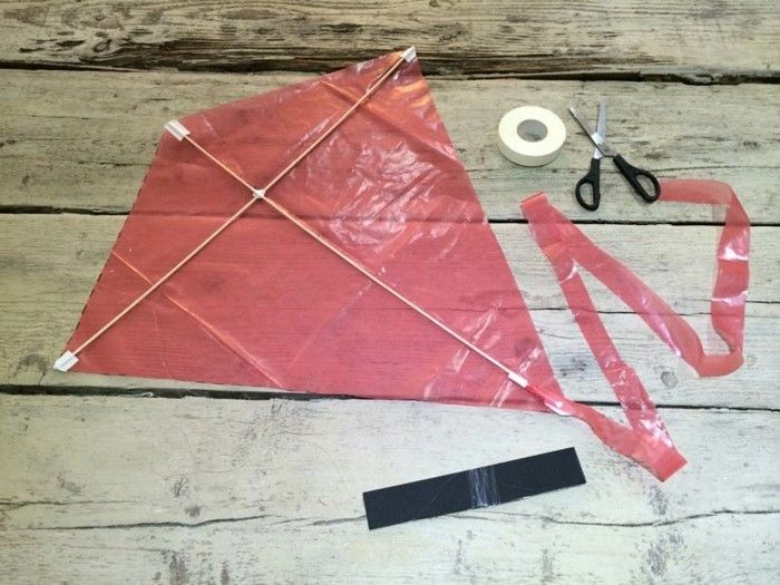 Smok-bauanleitung Kite-craft set-in-czerwony kolor