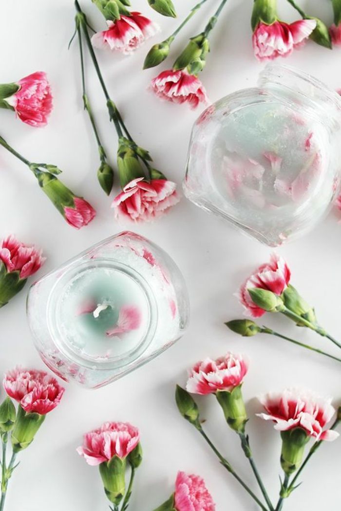 naredite sveče - steklene posode s svečami, rožnatimi cvetovi