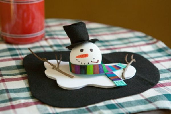 obrti ideje za vrtec - snežak na mizi