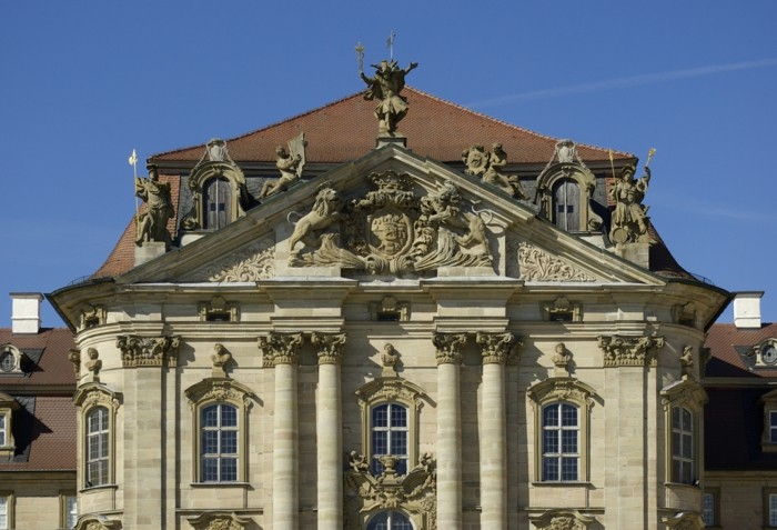 castello di epoca-barocca e pietra bianca Pommersfelden-Germania