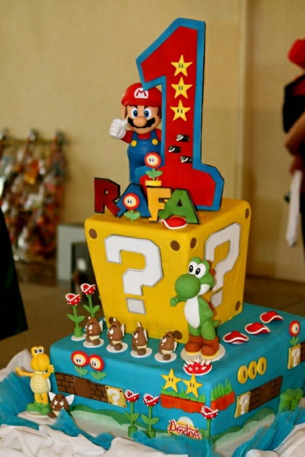 nuostabios-pyragai-papuošti - Birthday Party-vaikai-dideli-pyragai-tvarka-super-Mario simbolių