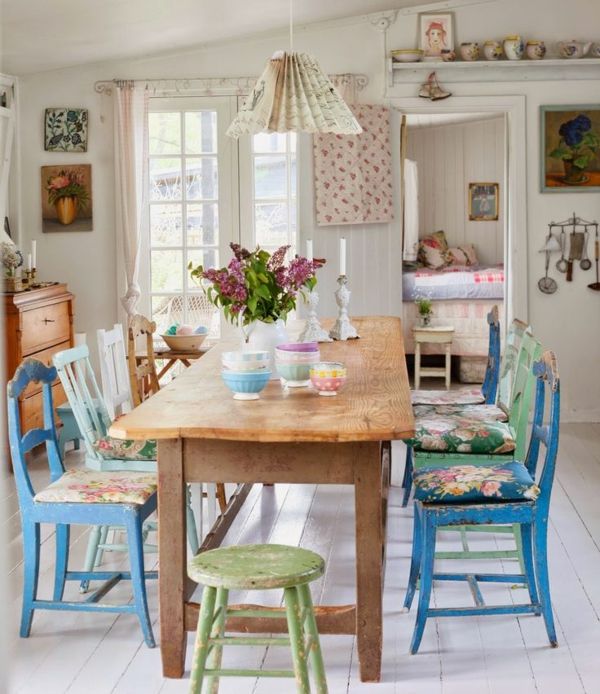 dining-ideer-country style-spisebord-spisestuestolene-blå vintage-designen