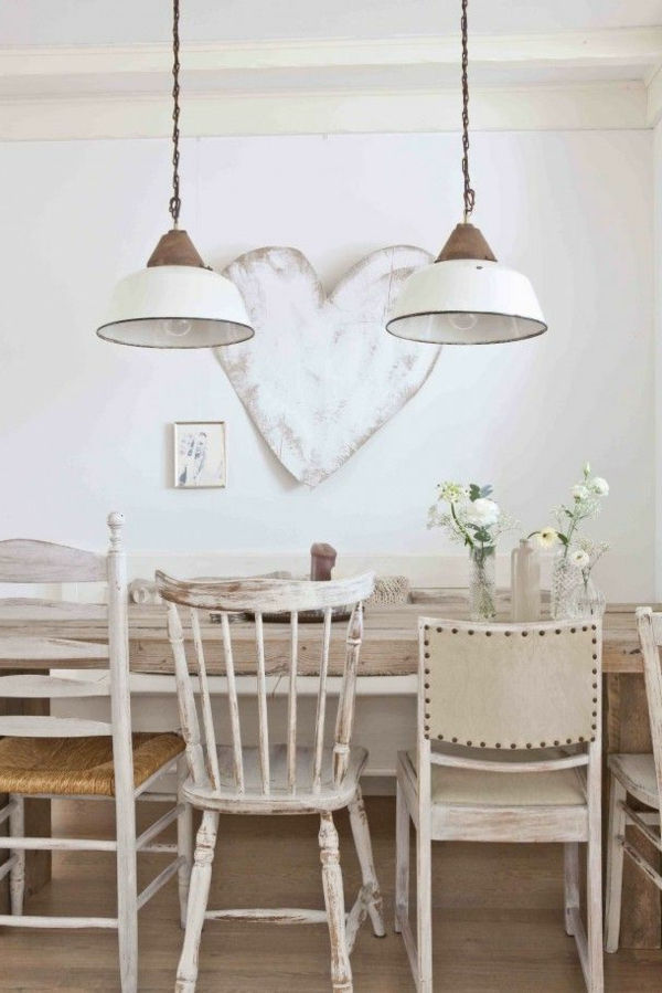 spisestue-ideer-land-spisebord-spisestue-stoler-hvit-vintage-design Spisestue i landlig stil