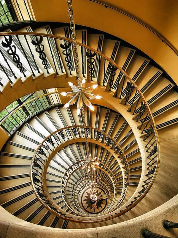 zanimivo notranjost stopnice Spindeltreppe-