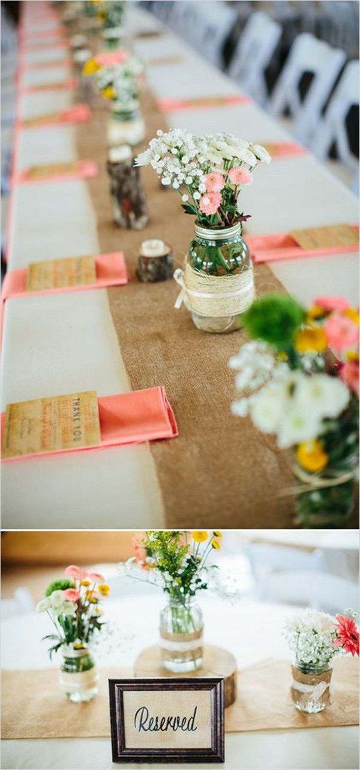 patarimai, ilgas stalas, lino stalo bėgikas, gėlės, stiklainių konservuoti stiklainiai