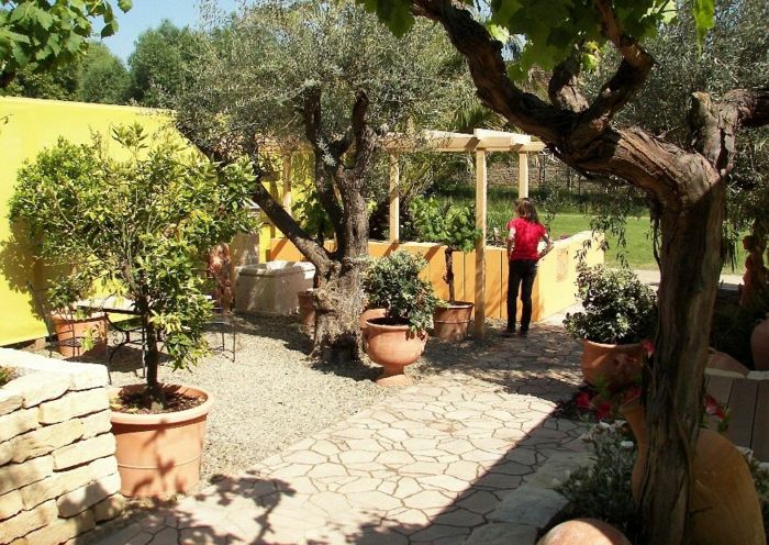 Gartengestaltung-w-stylu śródziemnomorskim-modern-i-piękne ogrody-make-