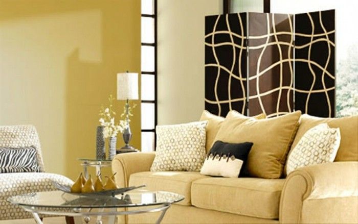 rumeno-kavč-lepa-stena dizajn-v-moderno-dnevni sobi