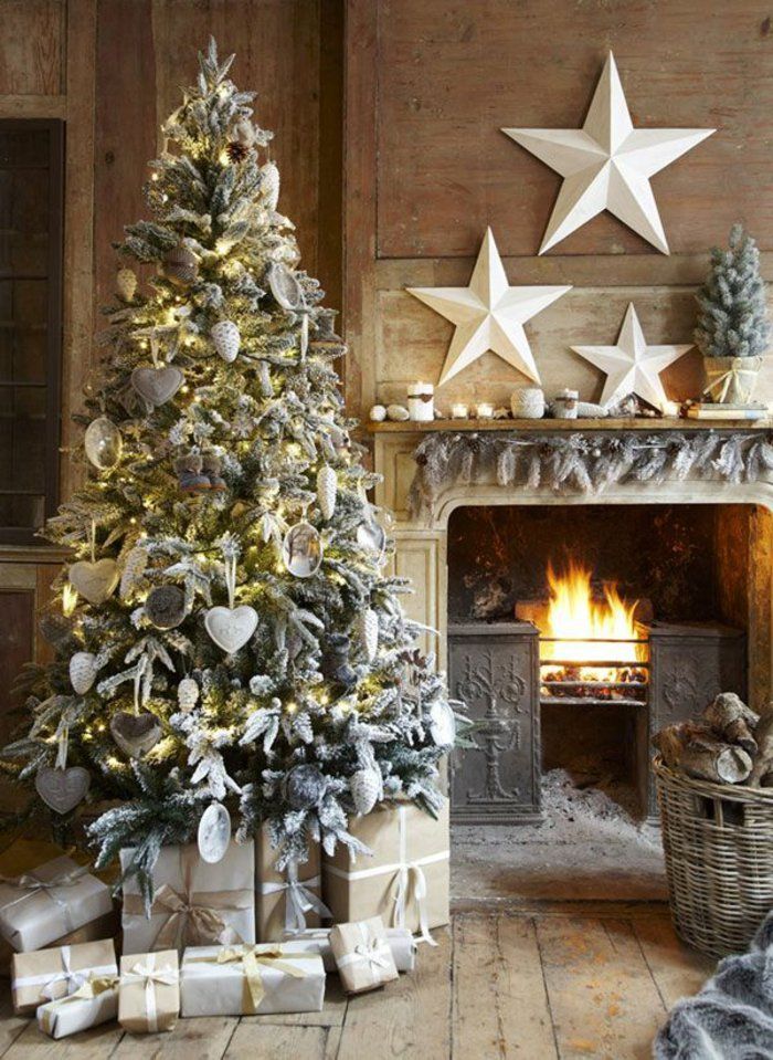 Prijetno vzdušje Kamin jelka božična dekoracija darila