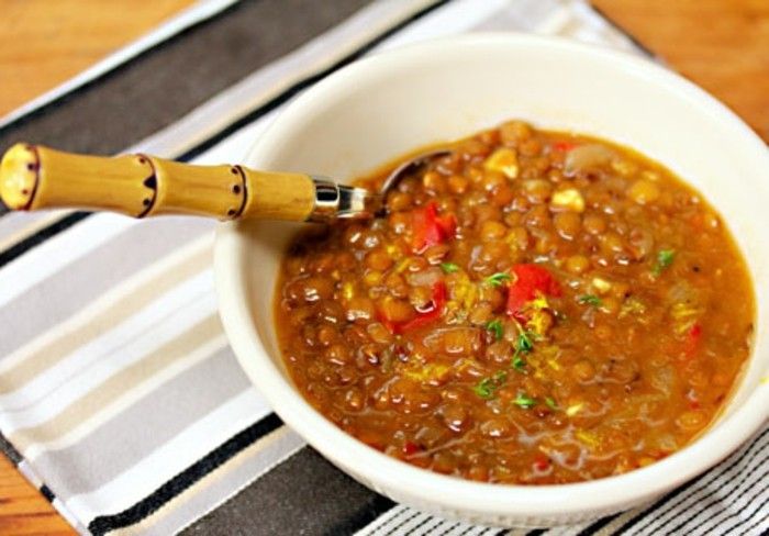Zdrowe-pyszne-food-grecko-soczewicy zupa Delicious-recepty do usunięcia świetlnych kolację