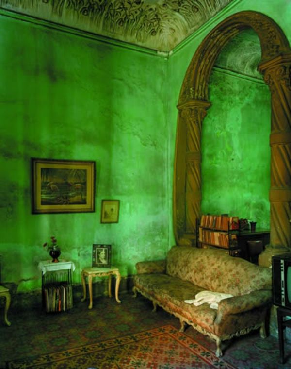green-gothic-room