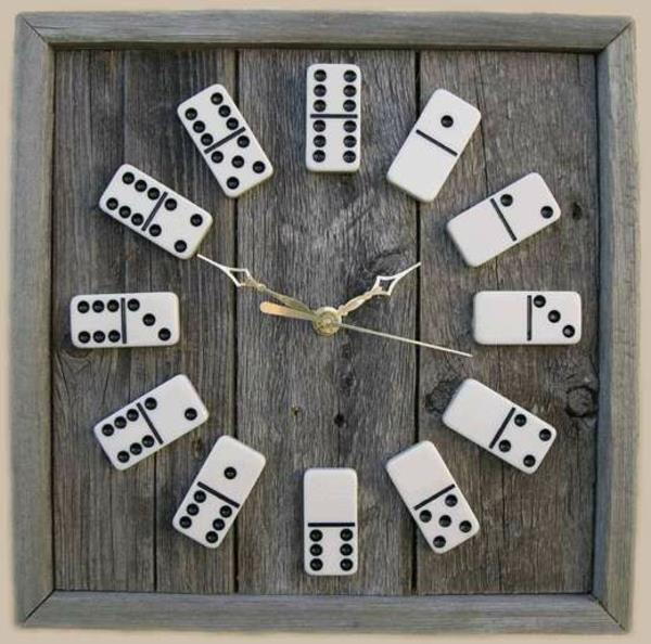 drewniany zegar ścienny konstrukcja pomysł Domino ścienna